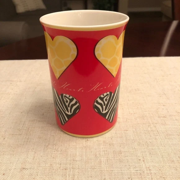 Kent Pottery 10 Ounce Valentine Mug - Picture 2 of 6